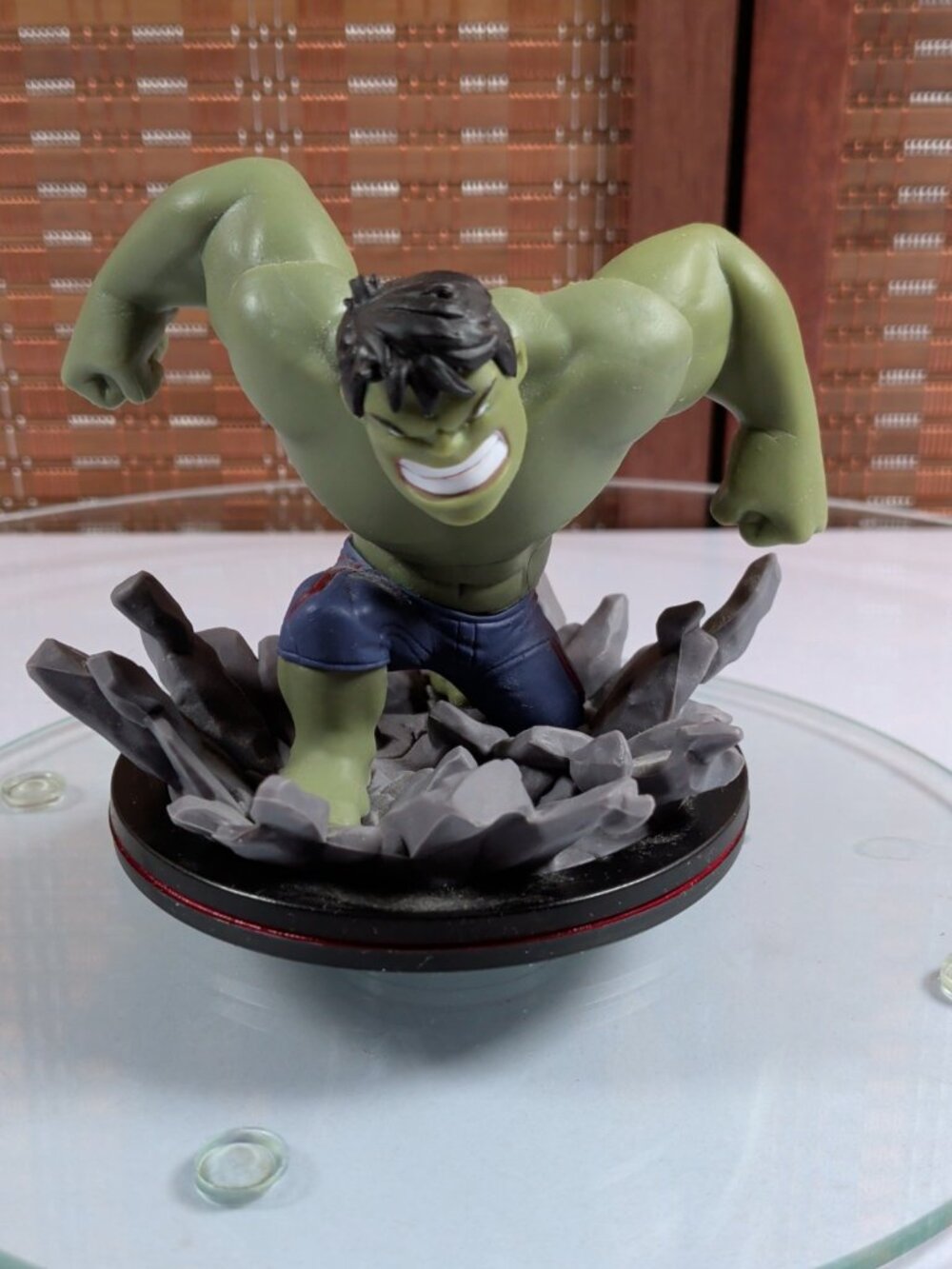 Avengers The Hulk Q-Fig Figurine | QMx Marvel